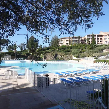 Cozy Apartment In Agay With Stunning Views Saint-Raphaël Exterior foto
